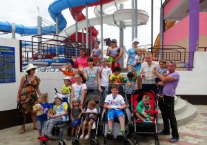 На отдых детей с ограниченными возможностями на Черном море из бюджета Москвы выделят более 200 миллионов рублей