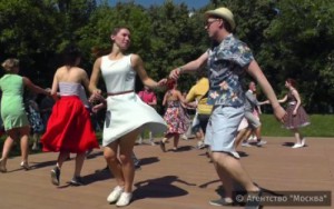 Этим летом в парке "Садовники" будут проходить занятия по современным танцам