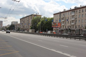 В Москве на нескольких улицах ограничили движение транспорта