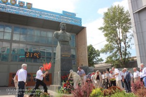 2 августа в Даниловском районе на территории ЗИЛа собрались работники завода