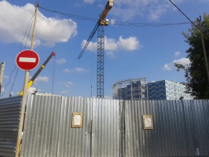В новом здании МХТ им. Чехова в Южном округе к ноябрю закончат строительство нижней части