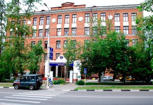 В районе Москворечье-Сабурово расположена гимназия «Эллада» во имя святых Кирилла и Мефодия
