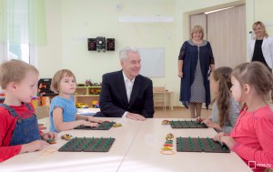 Собянин посетил новый детский сад в ЗАО Москвы 