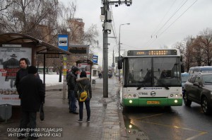 Автобус на проспекте Андропова