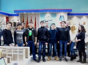 Студенты колледжа №34 на экскурсии в музее боевой и трудовой славы Научно-исследовательского центра электронно-вычислительной техники