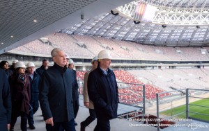 Сергей Собянин в ходе осмотра реконструкции Большой спортивной арены «Лужников»
