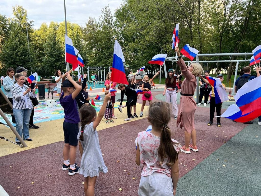 Большой праздник провели сотрудники ДСЦ «Мир Молодых». Фото: официальная страница ДСЦ «Мир Молодых» в социальных сетях