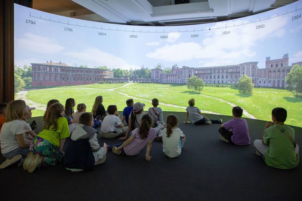 Более 108 тысяч юных москвичей посетили учебные дни в музее. Фото: пресс-служба Департамента образования и науки Москвы