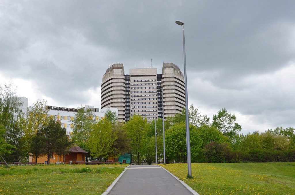 Сотрудники НМИЦ онкологии имени Николая Блохина анонсировали сестринскую сессию международного форума. Фото: Анна Быкова, «Вечерняя Москва»