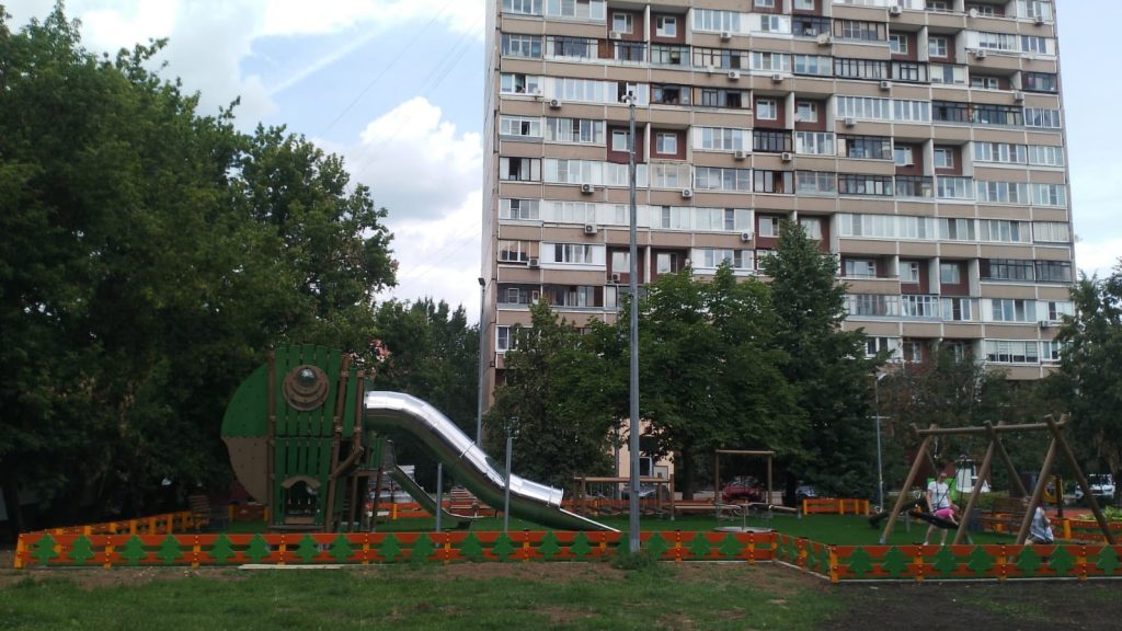 Итоги работ по благоустройству подвели сотрудники управы Нагатина-Садовников. Фото: официальная страница управы района Нагатино-Садовники в социальных сетях