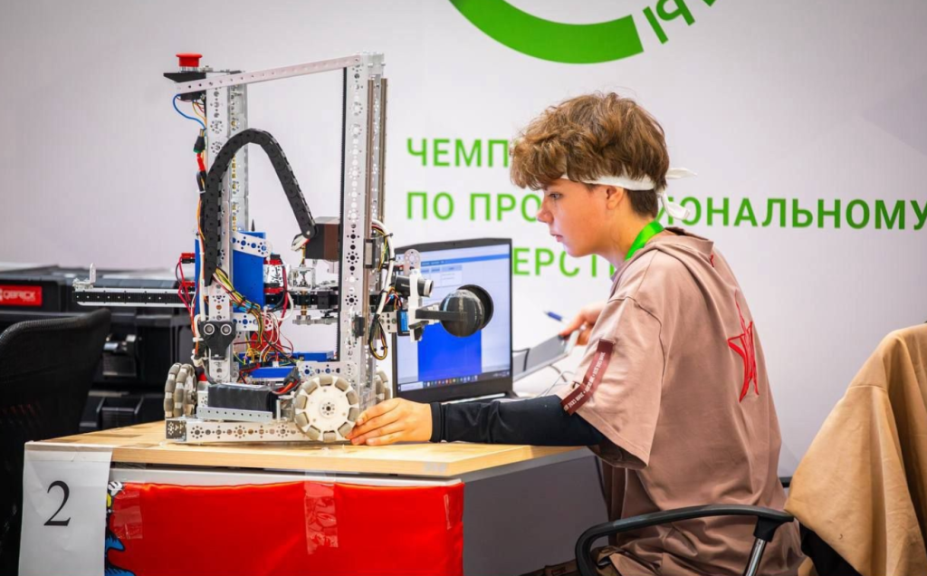 Студентка МГКЭИТ стала участницей чемпионата профессионального мастерства. Фото: официальная страница Московского государственного колледжа электромеханики и информационных технологий в социальных сетях