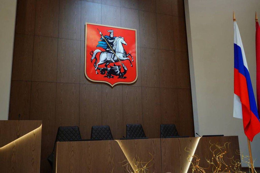 Судебные приставы Москвы проведут прием граждан в рамках Всероссийского Дня правовой помощи детям. Фото: Анна Быкова, «Вечерняя Москва»