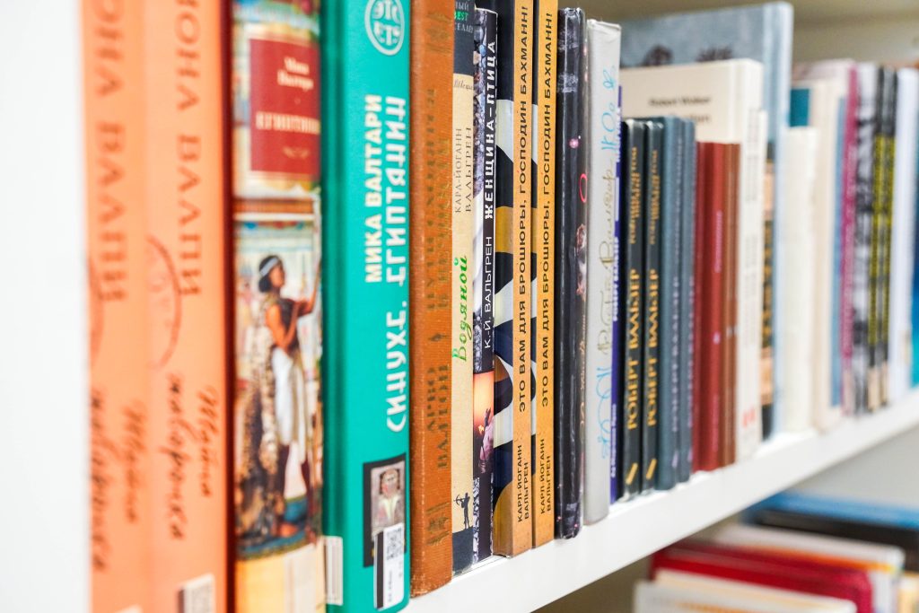 Творческое занятие в честь Всемирного дня оригами проведут в библиотеке №136 имени Льва Толстого. Фото: Ксения Догонашева, «Вечерняя Москва»