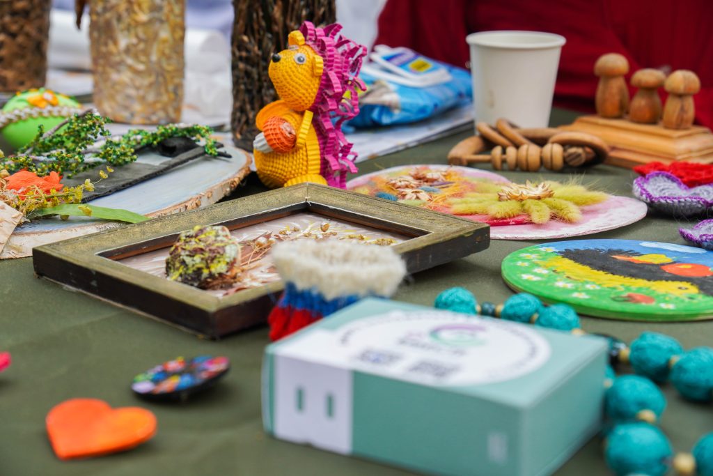 Творческий мастер-класс пройдет в библиотеке №136 имени Льва Толстого. Фото: Ксения Догонашева, «Вечерняя Москва»