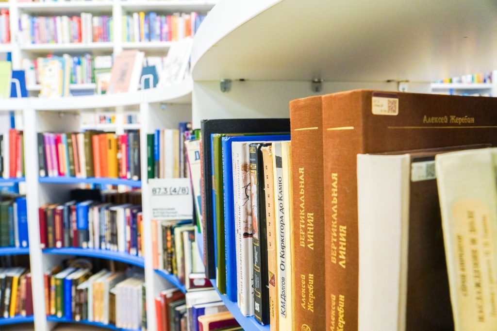 Встреча с детскими писателями пройдет в галерее «На Каширке». Фото: Ксения Догонашева, «Вечерняя Москва»