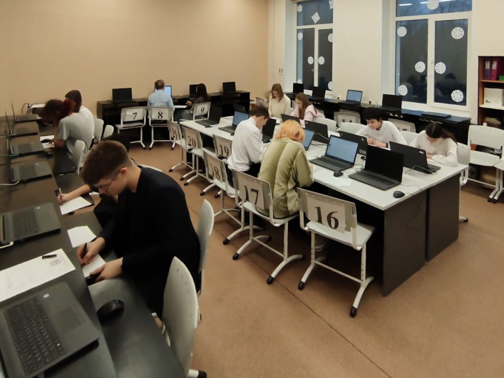 Деловая игра «Год защитника Отечества и 80-летие Победы» прошла в школе №507. Фото: страница школы №507 в социальных сетях