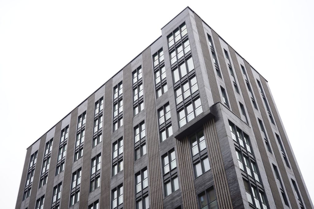 Строительство жилого комплекса завершили в районе Нагатино-Садовники. Фото: Анна Быкова, «Вечерняя Москва»