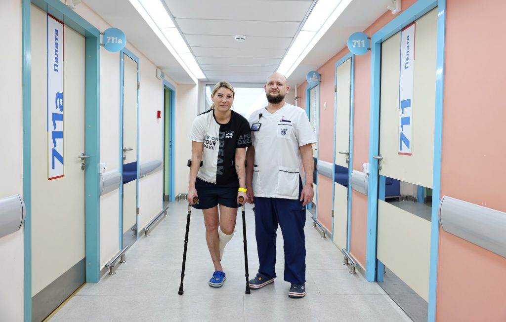 Пациентке с разрывом левого ахиллова сухожилия помогли в ГКБ имени Сергея Юдина. Фото: страница ГКБ имени Сергея Юдина в социальных сетях