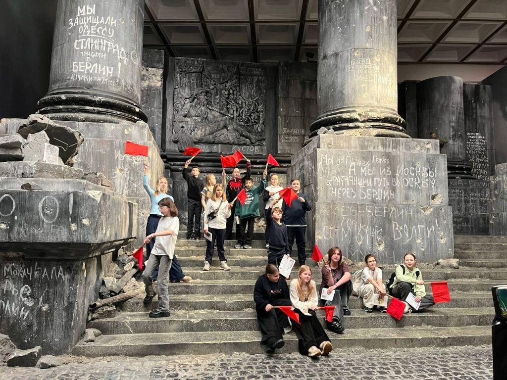 Пятиклассники школы №504 посетили интерактивную выставку. Фото: страница школы №504 в социальных сетях