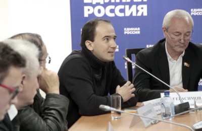 Единороссы обсудили будущий облик Лубянской площади с историками и экспертами