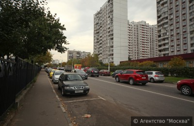 Более 20 инспекторов ГКУ «Администратор московского парковочного пространства» (АМПП) будут помогать жителям Москвы оплачивать парковку в новой зоне