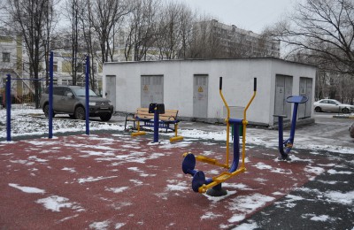 ГБУ «Жилищник» обслуживает зимние спортивные площадки в районе Нагатино-Садовники