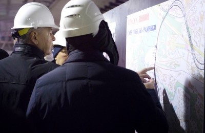 Сегодня глава города Москвы Сергей Собянин проинспектировал ход строительных работ на станции «Раменки»