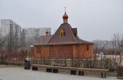 Речь идет о возможном расширении храмового комплекса путем постройки церкви при храме-часовне Дмитрия Донского