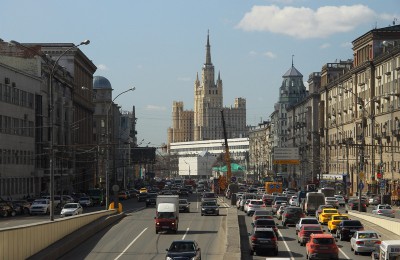 Проезды-дублеры и широкие тротуары появятся на Садовом кольце благодаря «Моей улице»