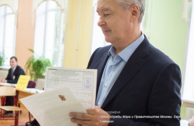 Собянин посетил избирательный участок в ЦАО Москвы