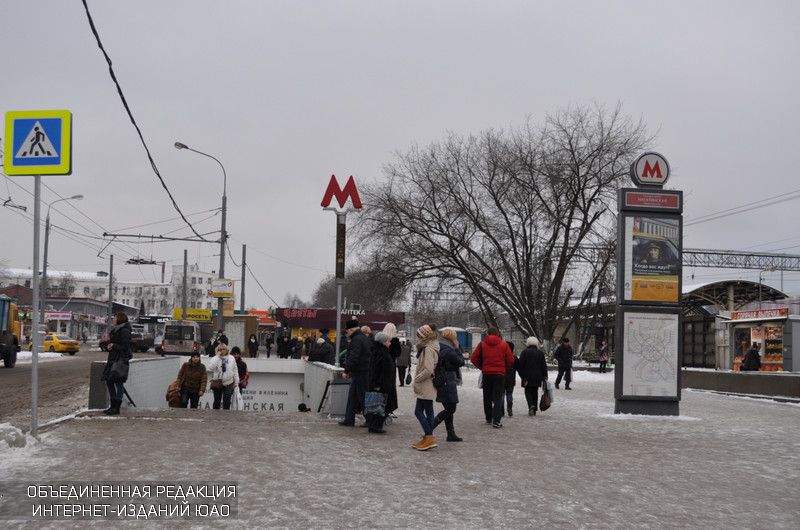 Пассажиров станции «Нагатинская» защитят от снега и дождя