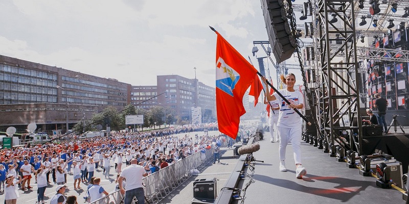 митинг-концерт, День Государственного флага Российской Федерации, инициатор, проспект Академика Сахарова
