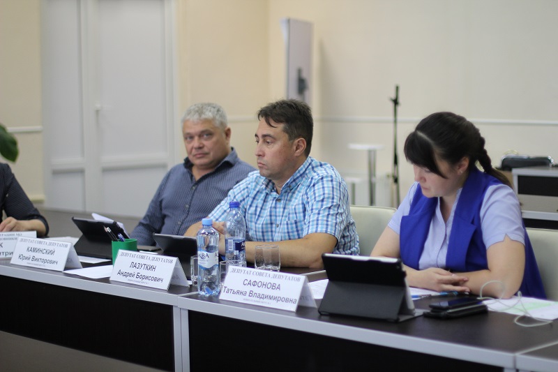 Муниципальные депутаты Нагатина-Садовников провели внеочередное заседание Совета