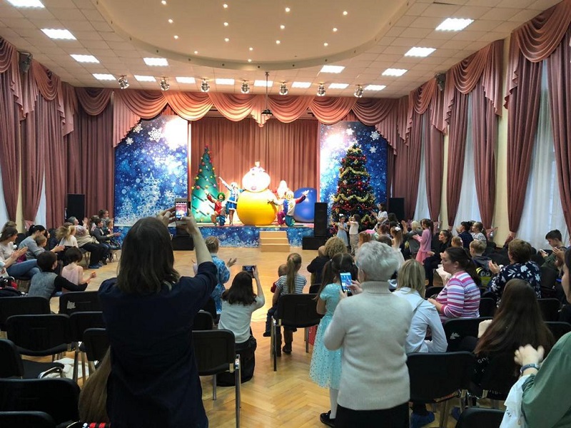 Татьяна Чугунова, школа 507, цирковая семья Питиновых, концерт, представление, елка, Новый год