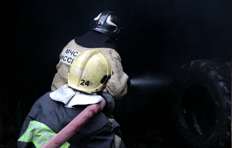 Условный пожар потушен: на юге Москвы прошли пожарно-тактические учения