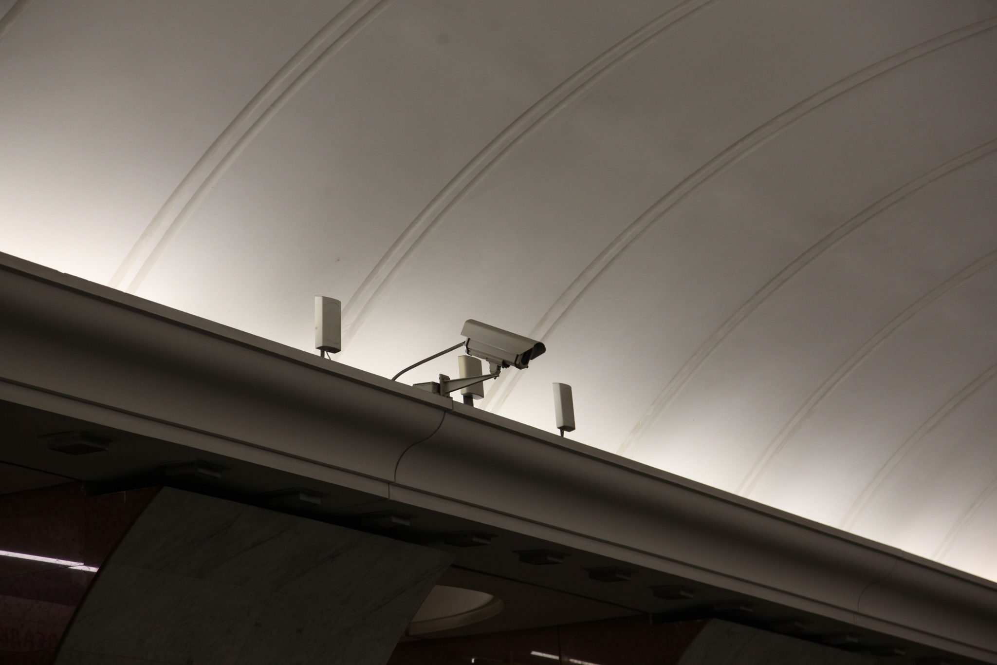 камера в метро