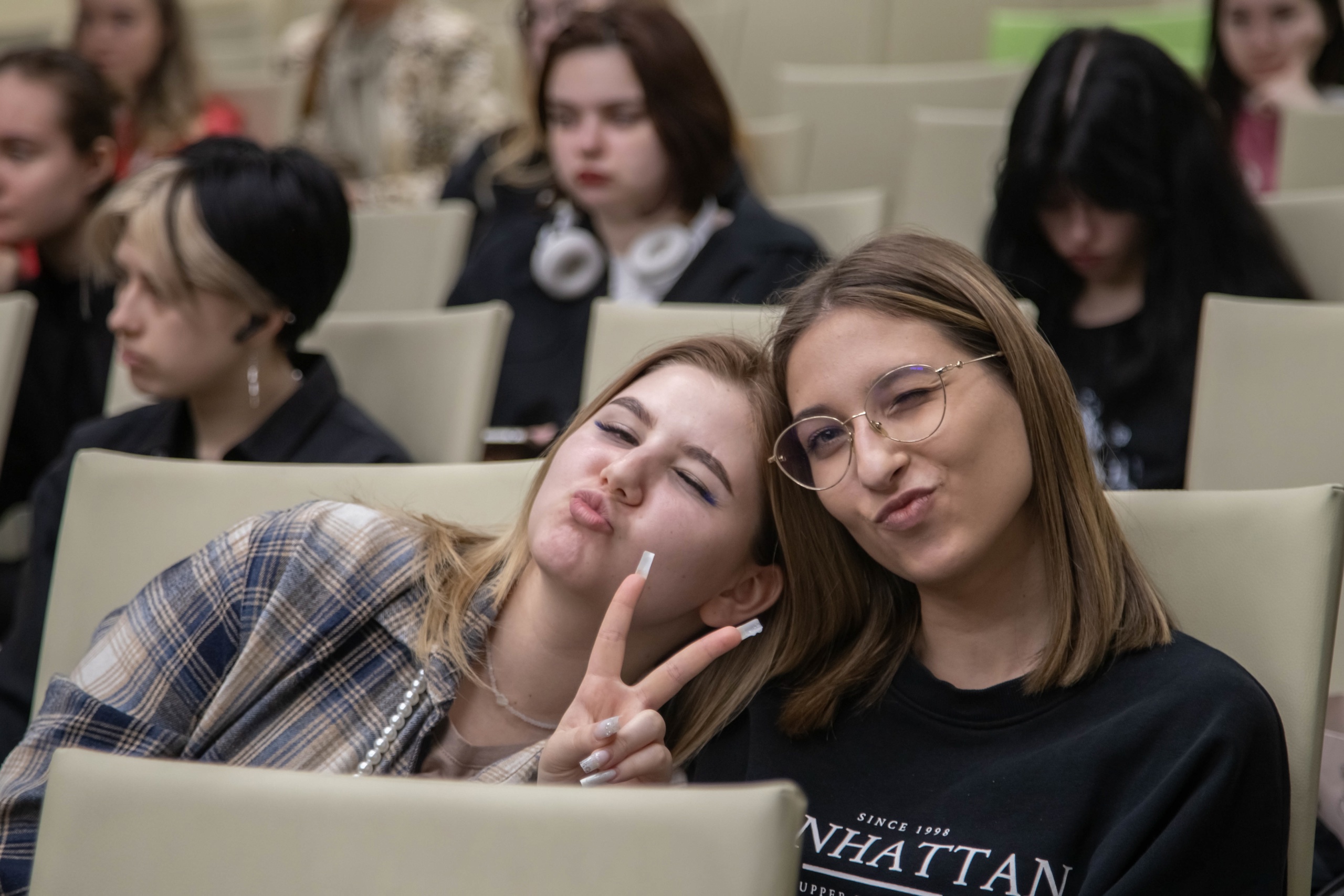 Студенты Технологического колледжа №34 прослушали лекцию о лидерстве. Фото: официальная страница Технологического колледжа № 34 в социальных сетях