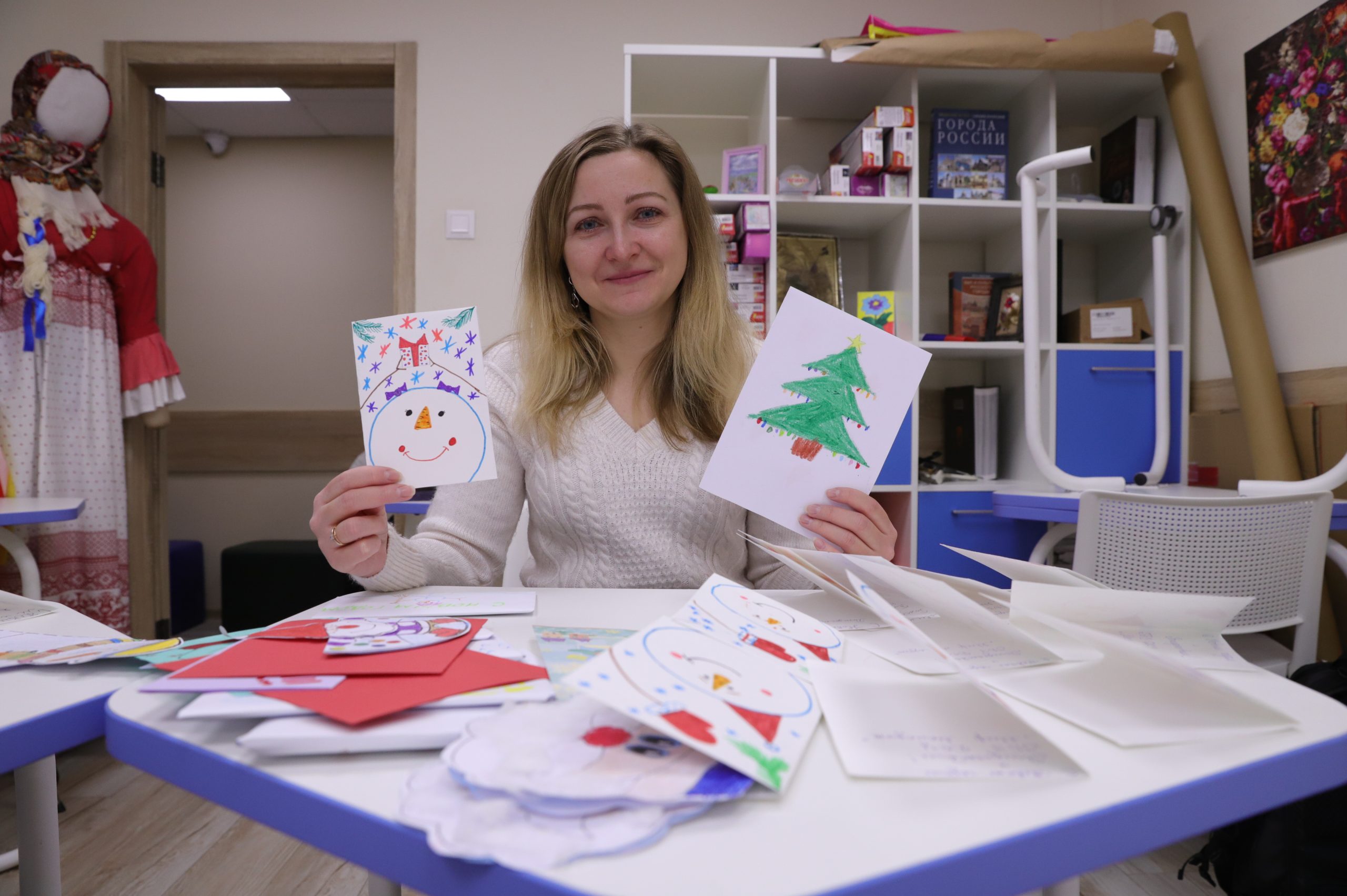 Новогодний мастер-класс по созданию открытки пройдет в СЦ «Планета семьи» в филиале «Нагатино-Садовники». Фото: Анатолий Цымбалюк, «Вечерняя Москва»