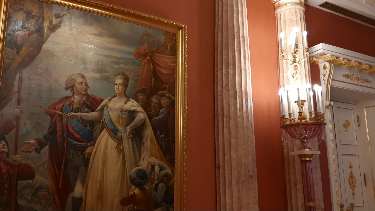 Выставка «Романовы. Из Петергофа в Москву» откроется в музее-заповеднике «Коломенское». Фото: Алина Моисеенко, «Вечерняя Москва»