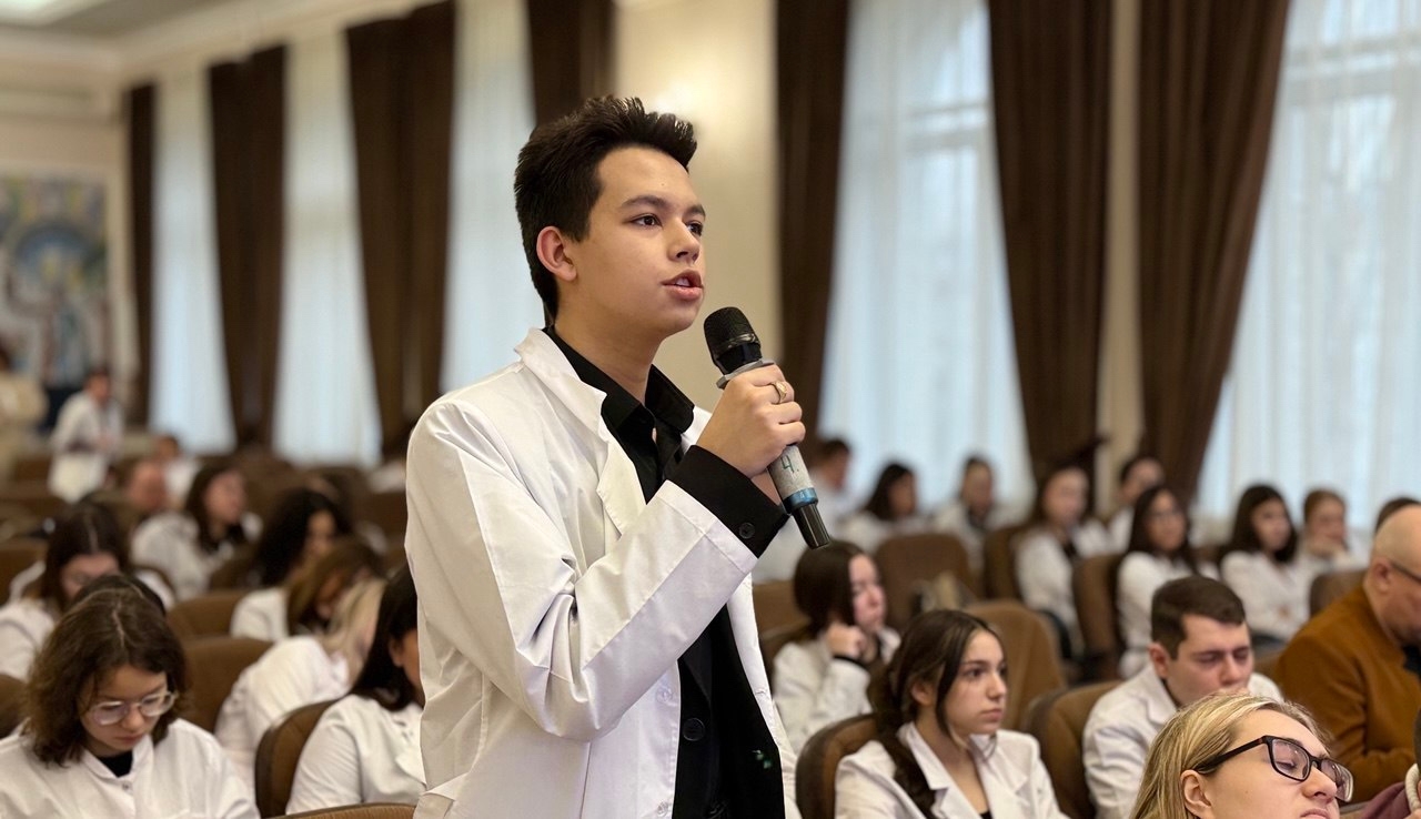 Студенты Медицинского колледжа №1 обсудили значимость волонтерства. Фото: страница Медицинского колледжа №1 в социальных сетях