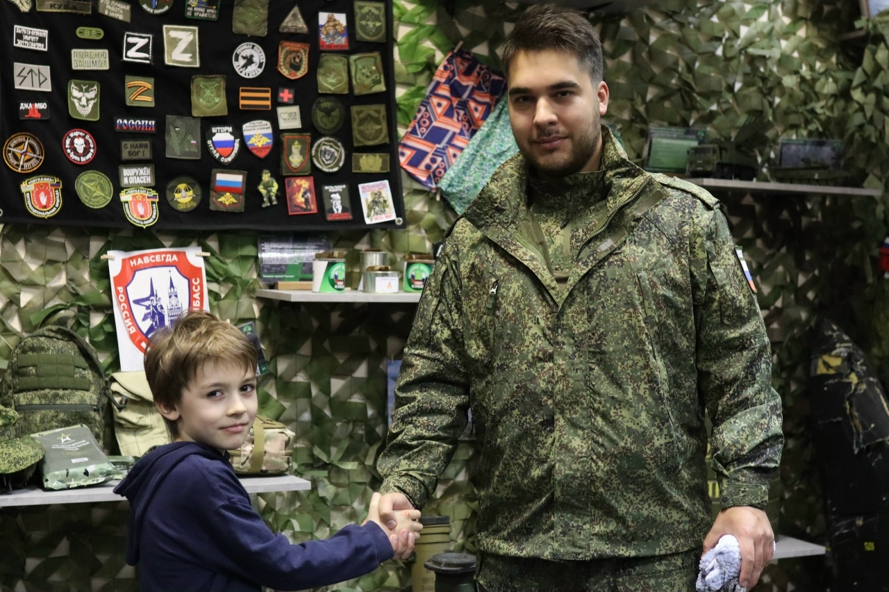Жители района Нагатино-Садовники вносят вклад в поддержку участников СВО. Фото: страница управы района Нагатино-Садовники в социальных сетях