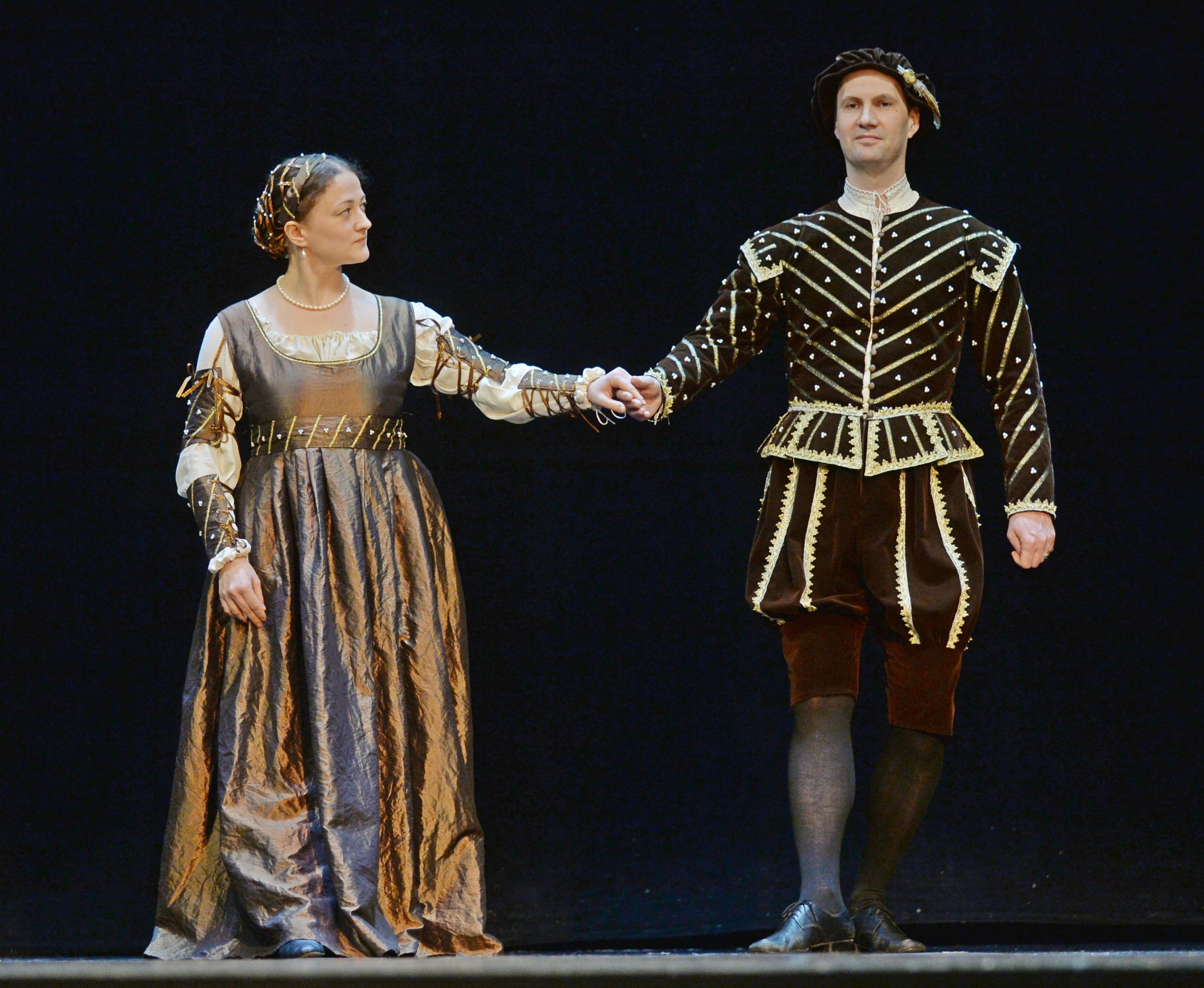 Представители Галереи «На Каширке» провели танцевально-поэтический вечер. Фото: Александр Кочубей «Вечерняя Москва»