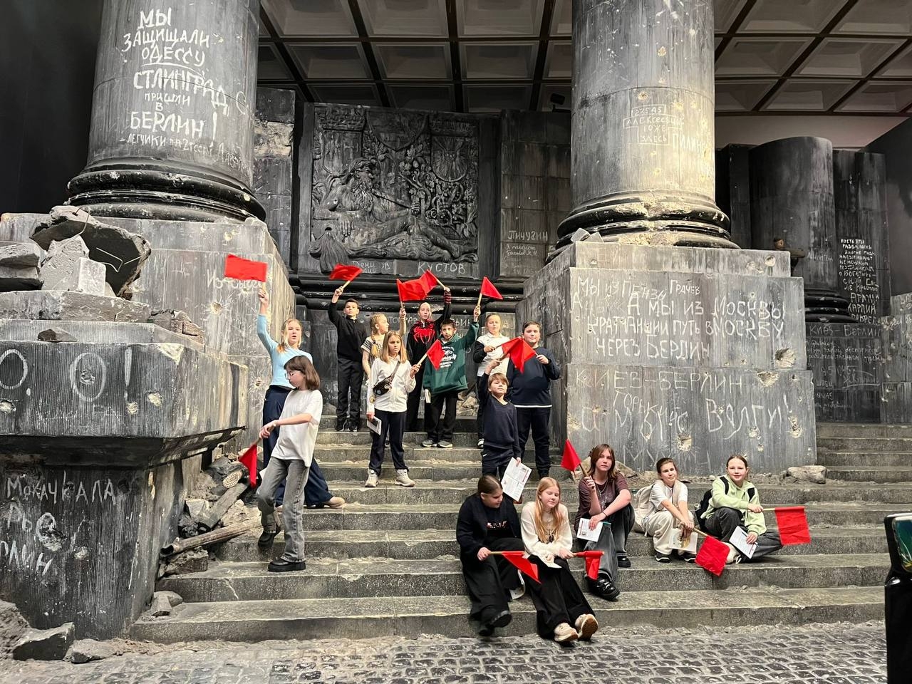 Пятиклассники школы №504 посетили интерактивную выставку. Фото: страница школы №504 в социальных сетях